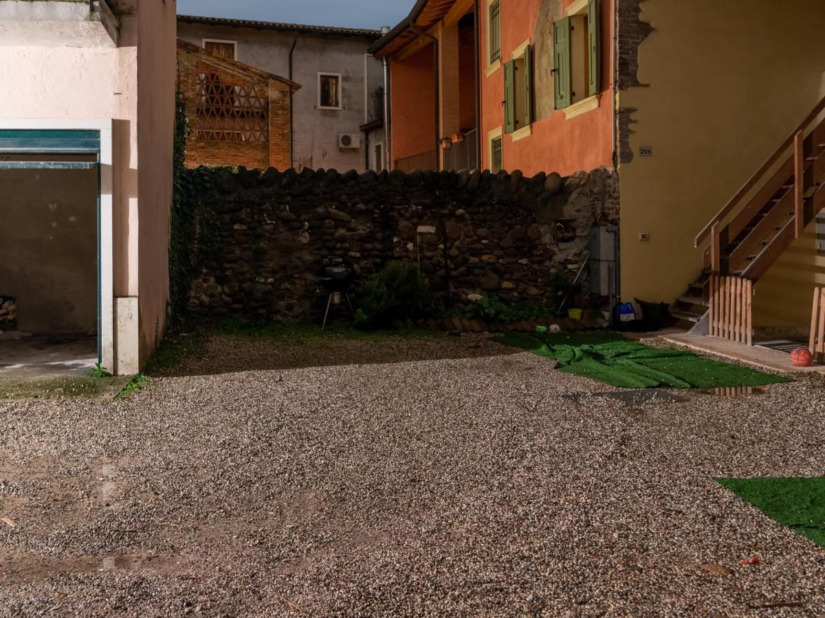 Camera Rustica In Valpolicella Con Parcheggio Pescantina Buitenkant foto