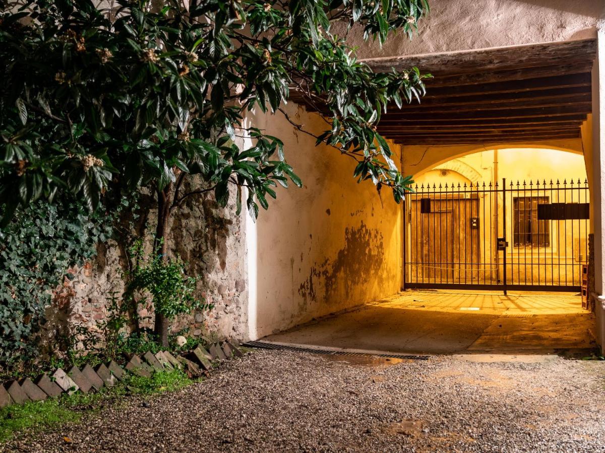 Camera Rustica In Valpolicella Con Parcheggio Pescantina Buitenkant foto